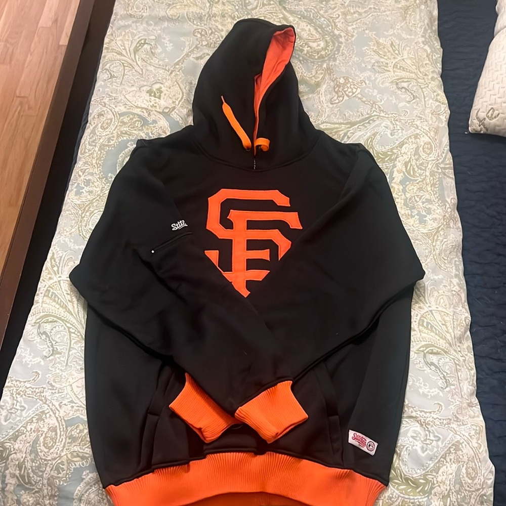 San Francisco giants hoodie never worn, women’s mediums